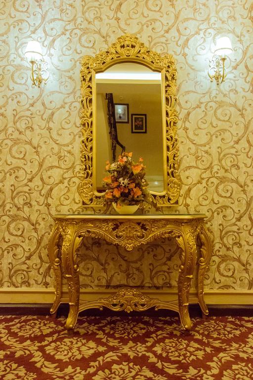 คล้าร์ก อินเตอร์เนชั่นแนล Hotel เดลี ภายนอก รูปภาพ